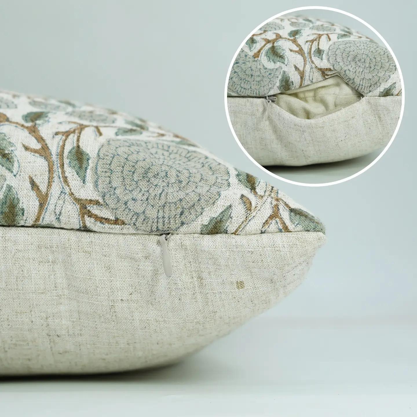 Willa Pillow - 24"