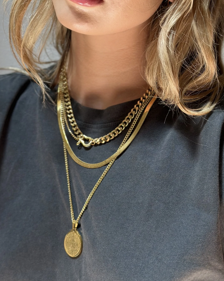 Shackle Chain Necklace
