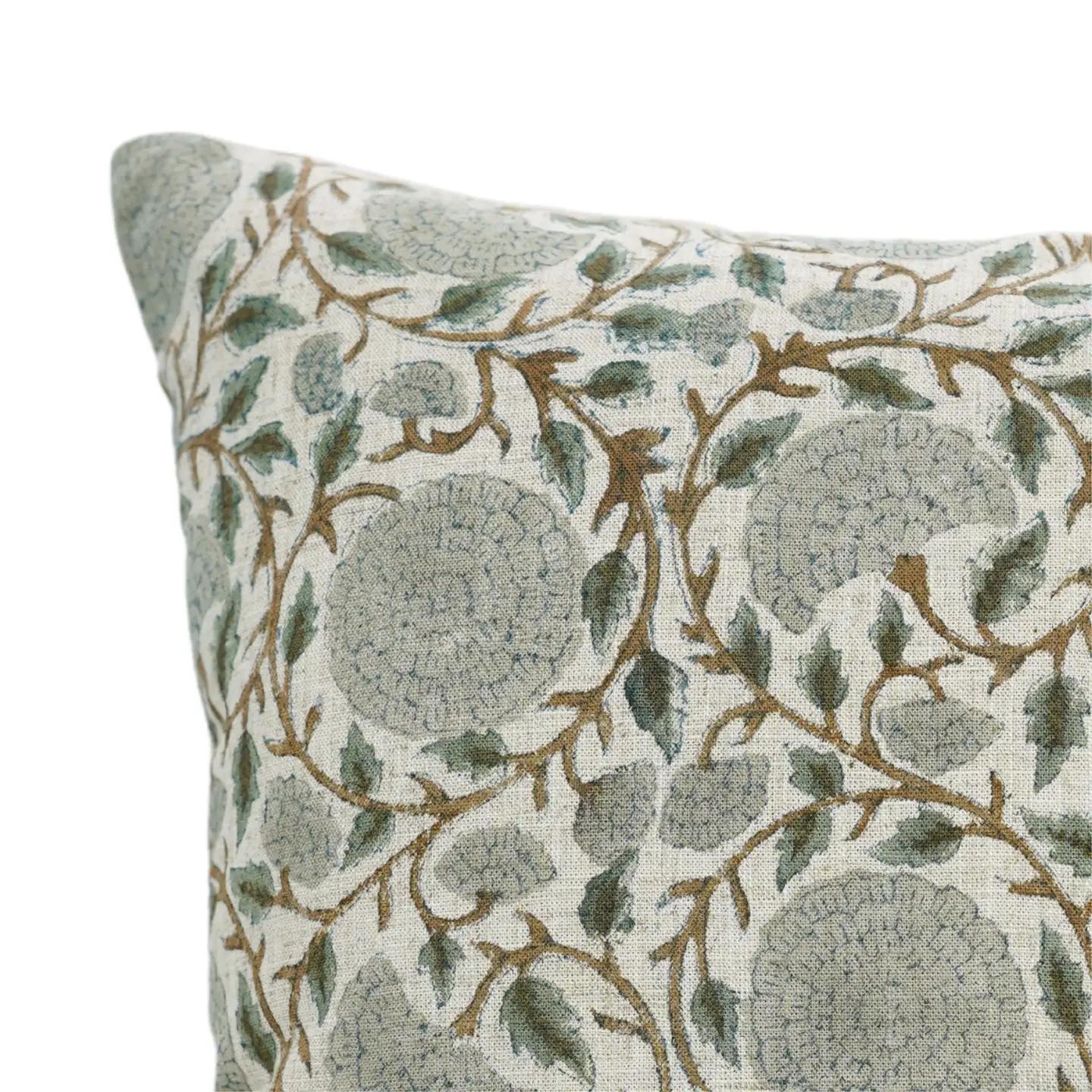 Willa Pillow - 24"