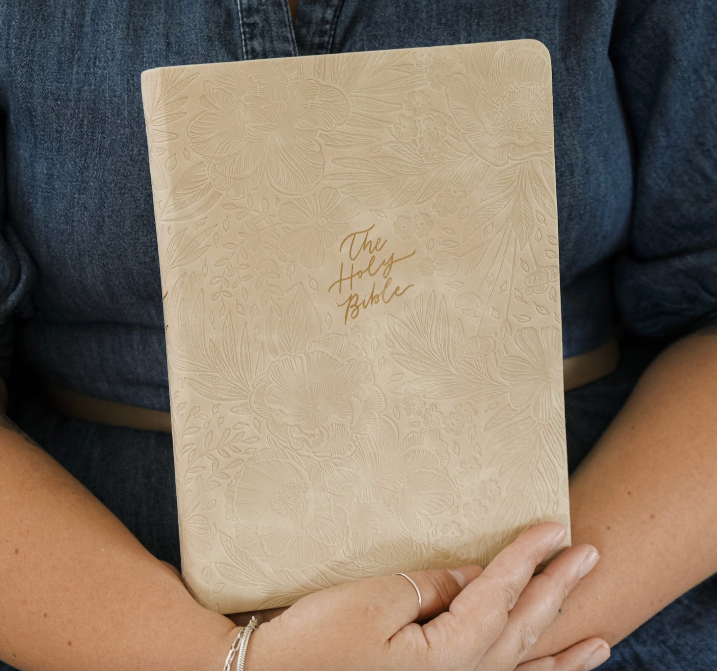 Bible - ESV - Sonora