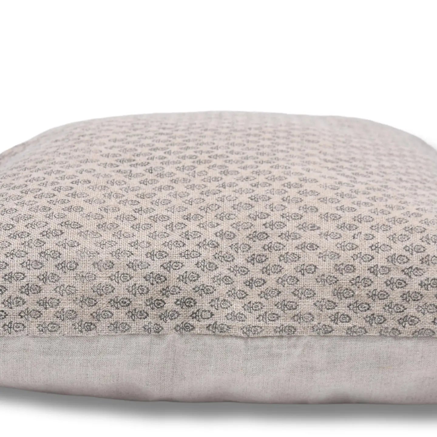 Darla Linen Pillow - 22" x 22"