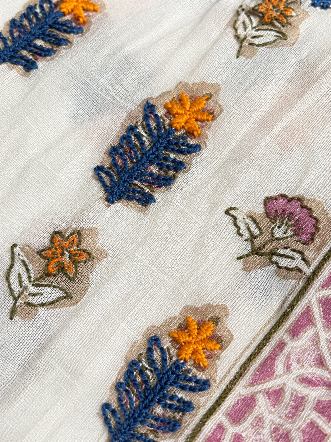 Bandana - Cream + Multi Stitching