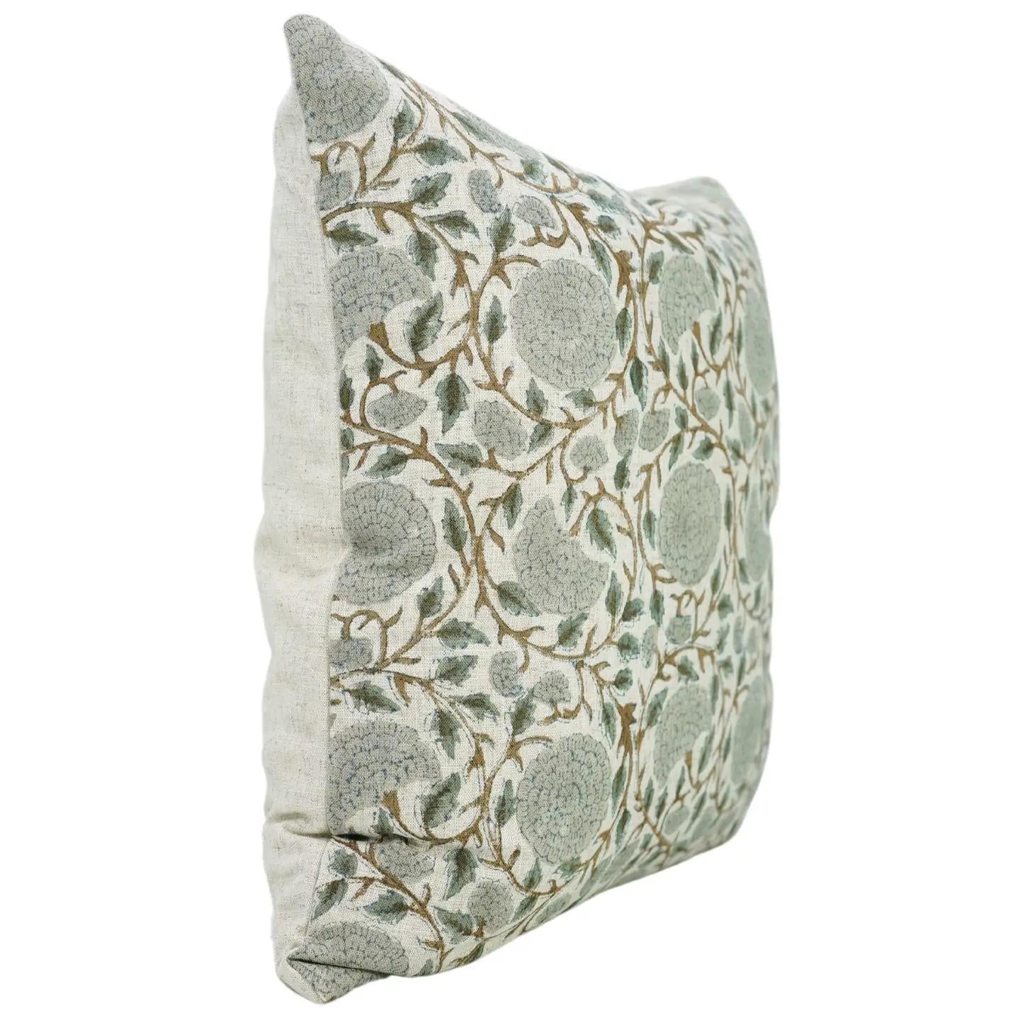 Willa Pillow - 24"
