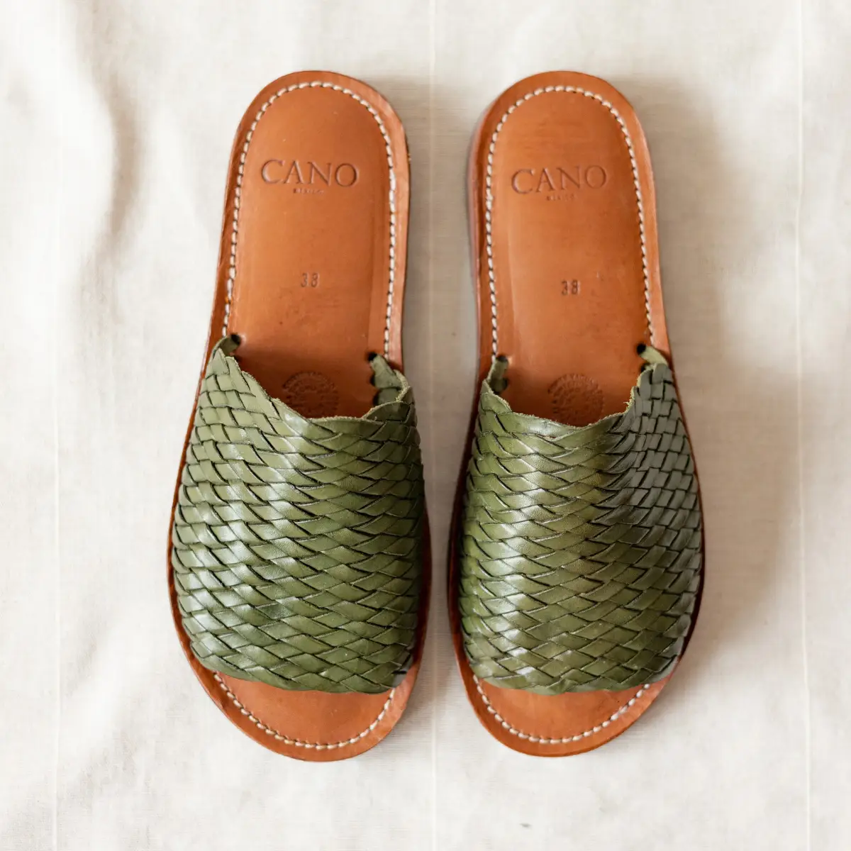 Laura Sandal - Olive