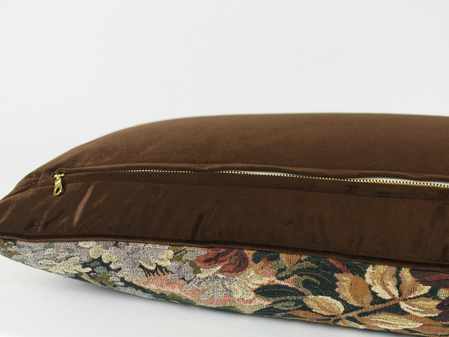 Zuryn Tapestry Long Lumbar