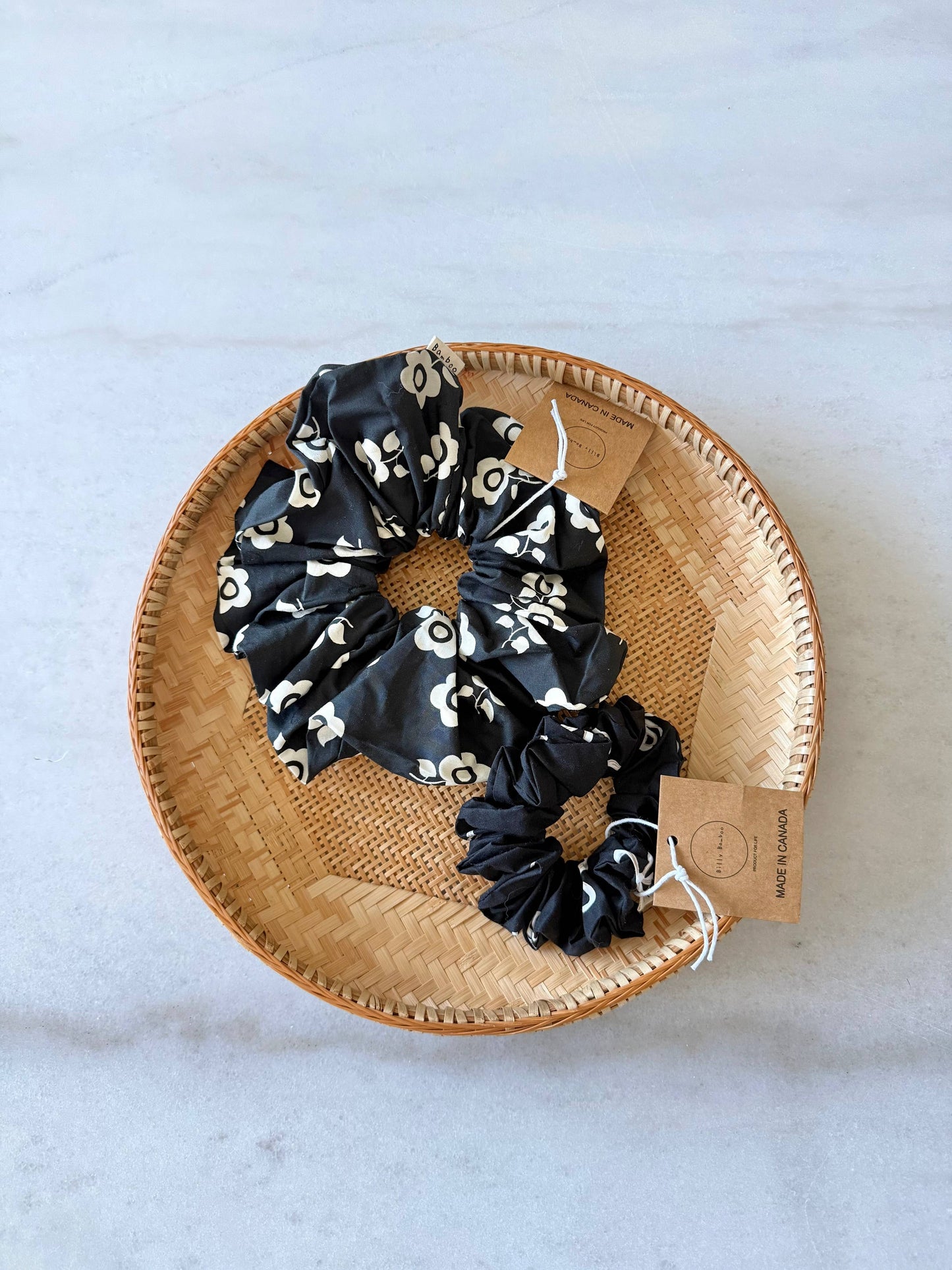RETRO BLOOM SCRUNCHIE