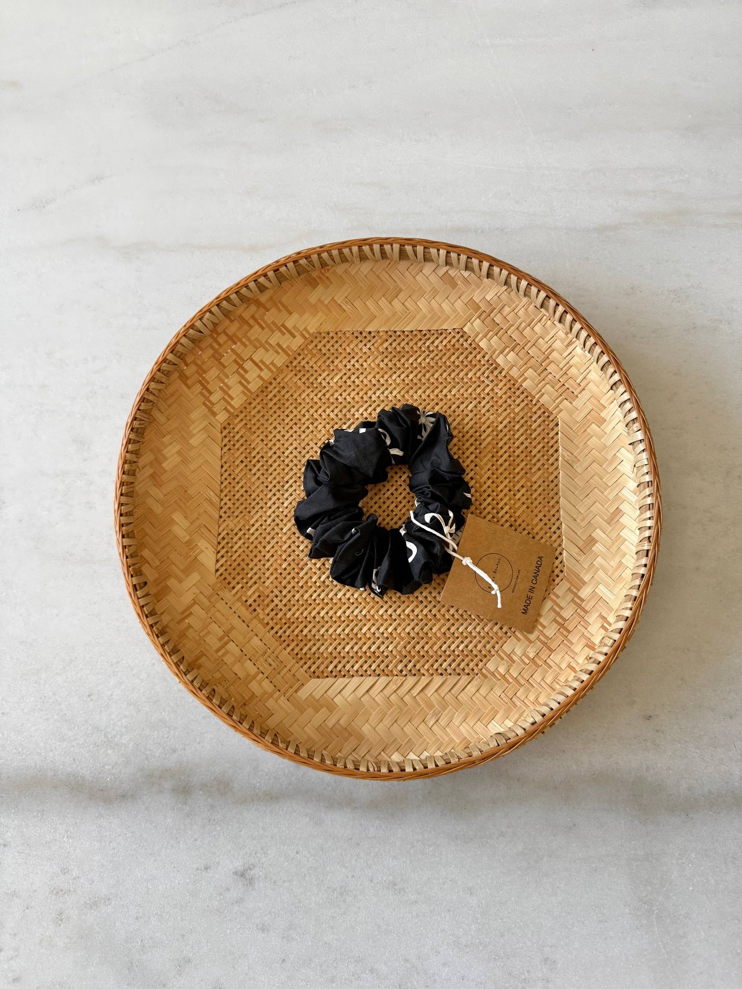 RETRO BLOOM SCRUNCHIE