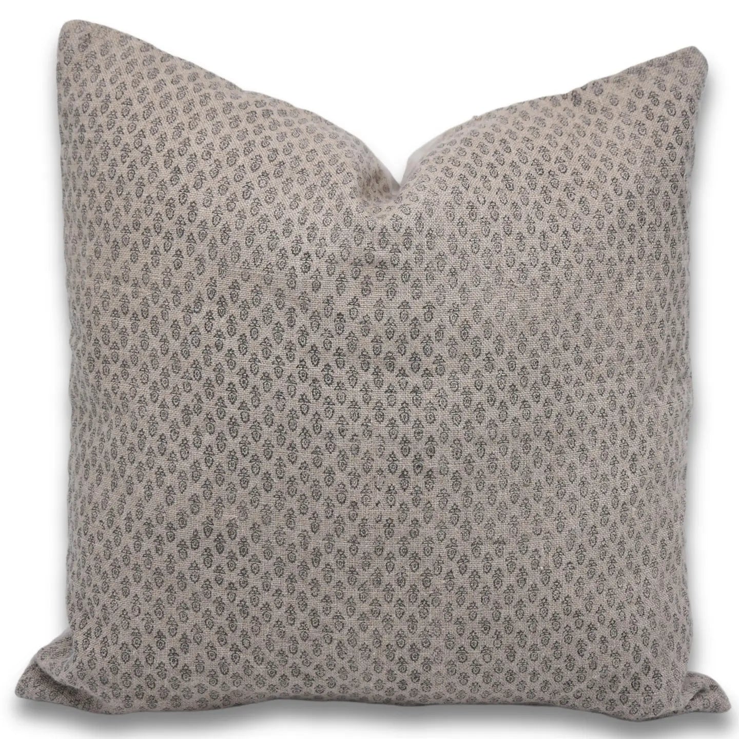 Darla Linen Pillow - 22" x 22"