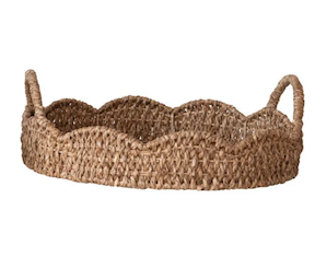 Scalloped Tray Basket - Large