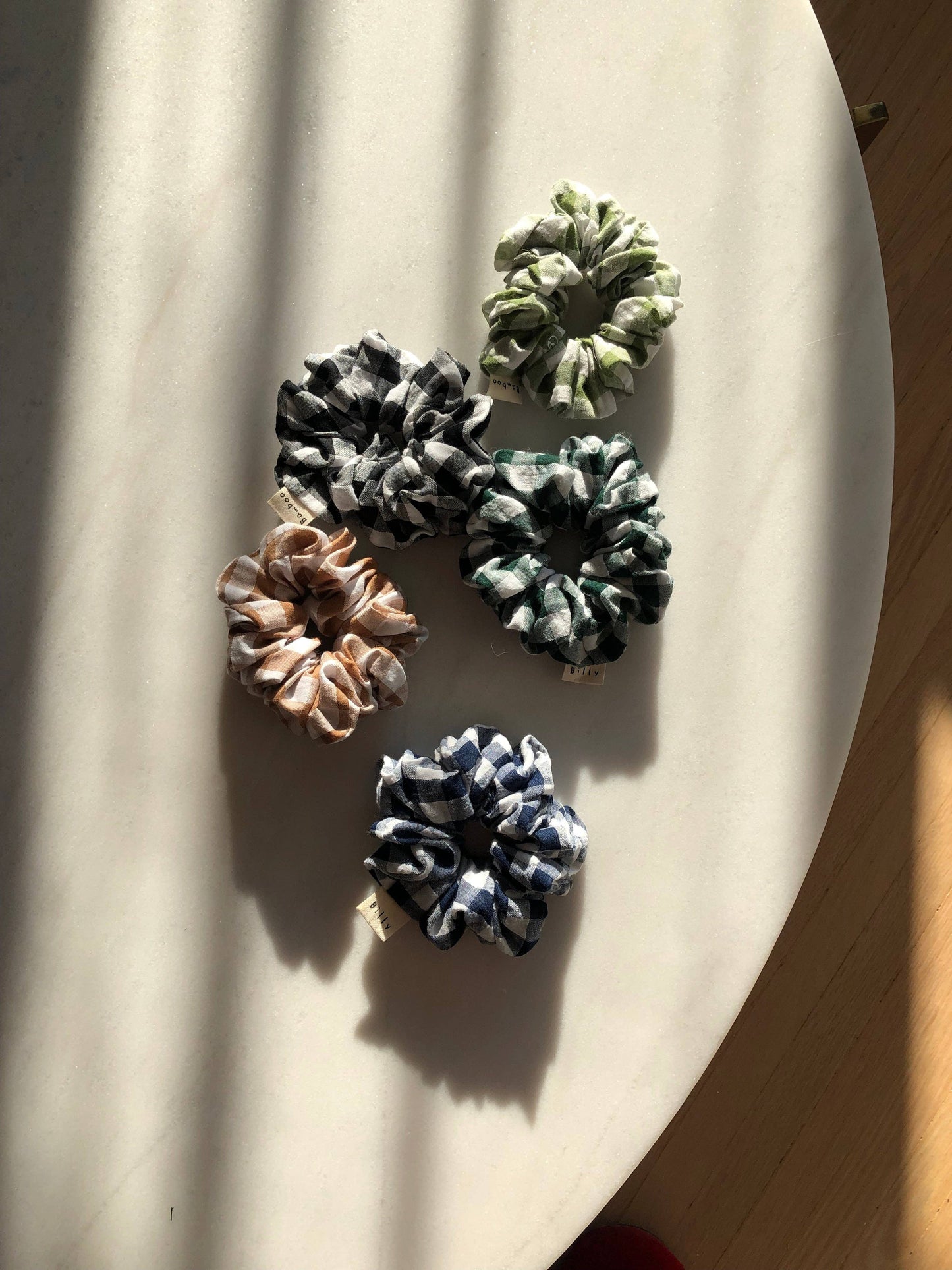 GINGHAM SCRUNCHIES  - neutral